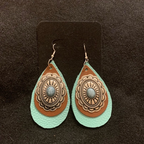 SOLD!!! Leather Concho Earrings-One of a Kind! - Picture 6 of 6